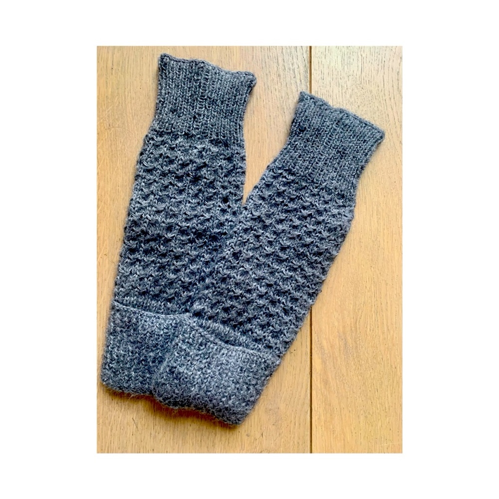 Cabbages & Kings leg warmers, 0-6 months